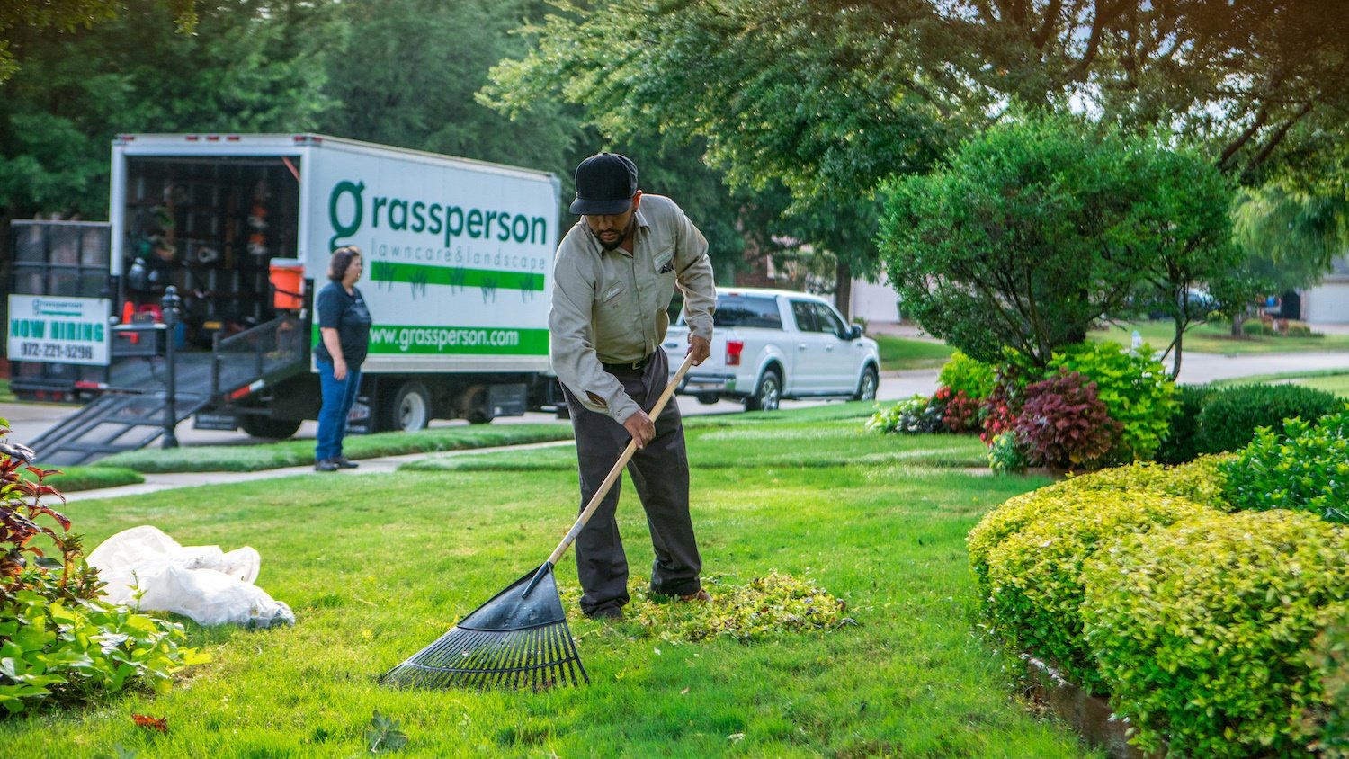 Career Tips: How Much Do Lawn Care &  Landscaping Workers ...