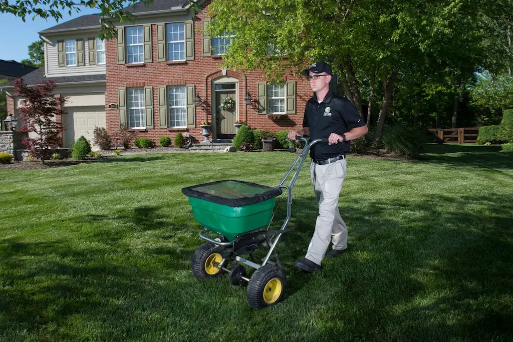How Much Does Lawn Care Cost in Dayton, OH? Pricing ...
