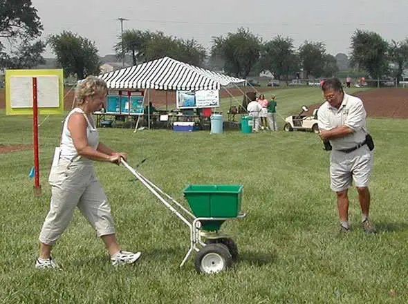 How Much Does Lawn Care Cost Per Acre