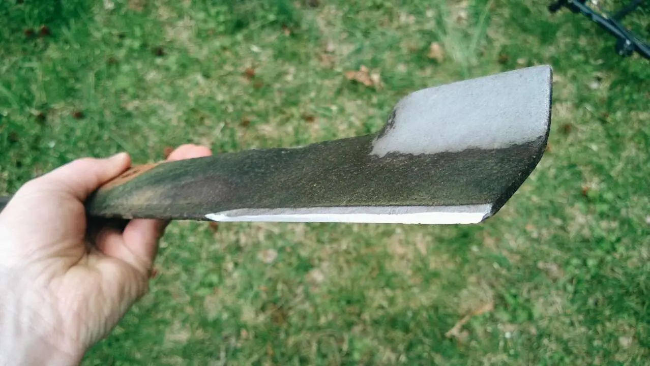 How To Properly Sharpen Lawnmower Blades?
