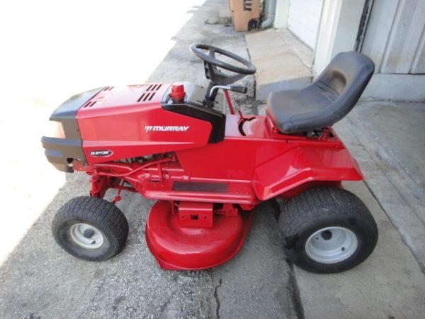 Riding lawn mower by Murray. EXCELLENT condition!! Work ...