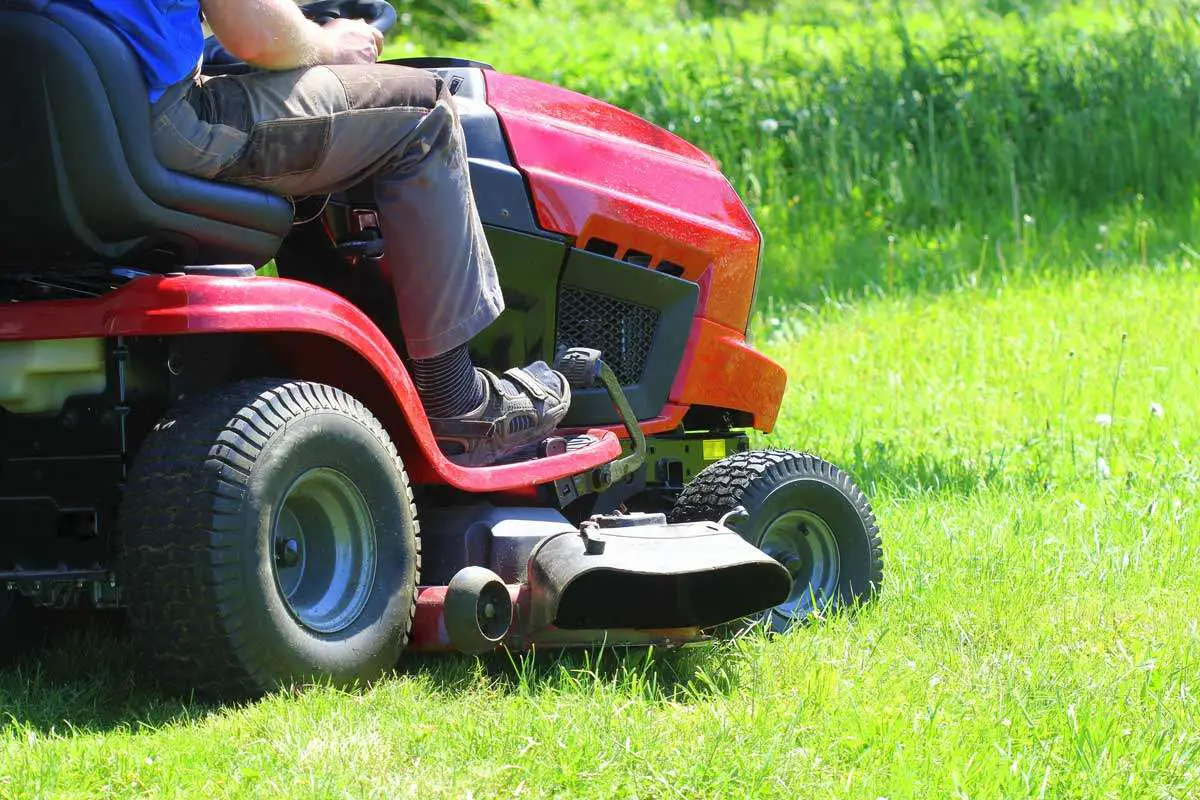The Best Riding Lawn Mowers in 2020