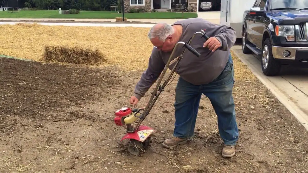 Using a Mantis Tiller/Cultivator to prepare lawn area for ...